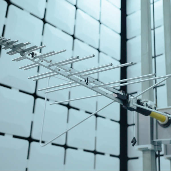 Isolate Environment: Close shielded door (9-layer structure), confirm indicator illumination.