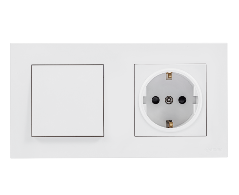 GG32E204D 1-Gang 1-Pole Switch + 3-Pin Outlet