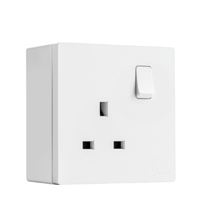 GG32E204B 1-Gang Outlet with 1-Pole Switch