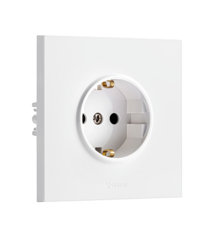 GG32Z104 1-Gang German Standard 3-Pin Outlet