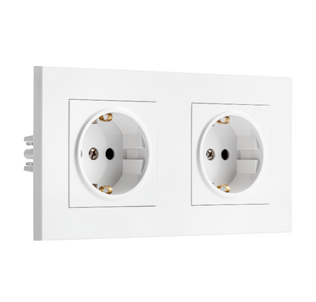 GG32Z233 2-Gang 3-Pin Outlet