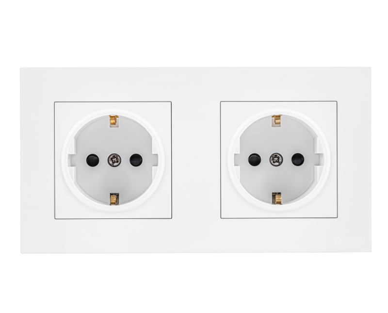 GG32Z233 2-Gang 3-Pin Outlet